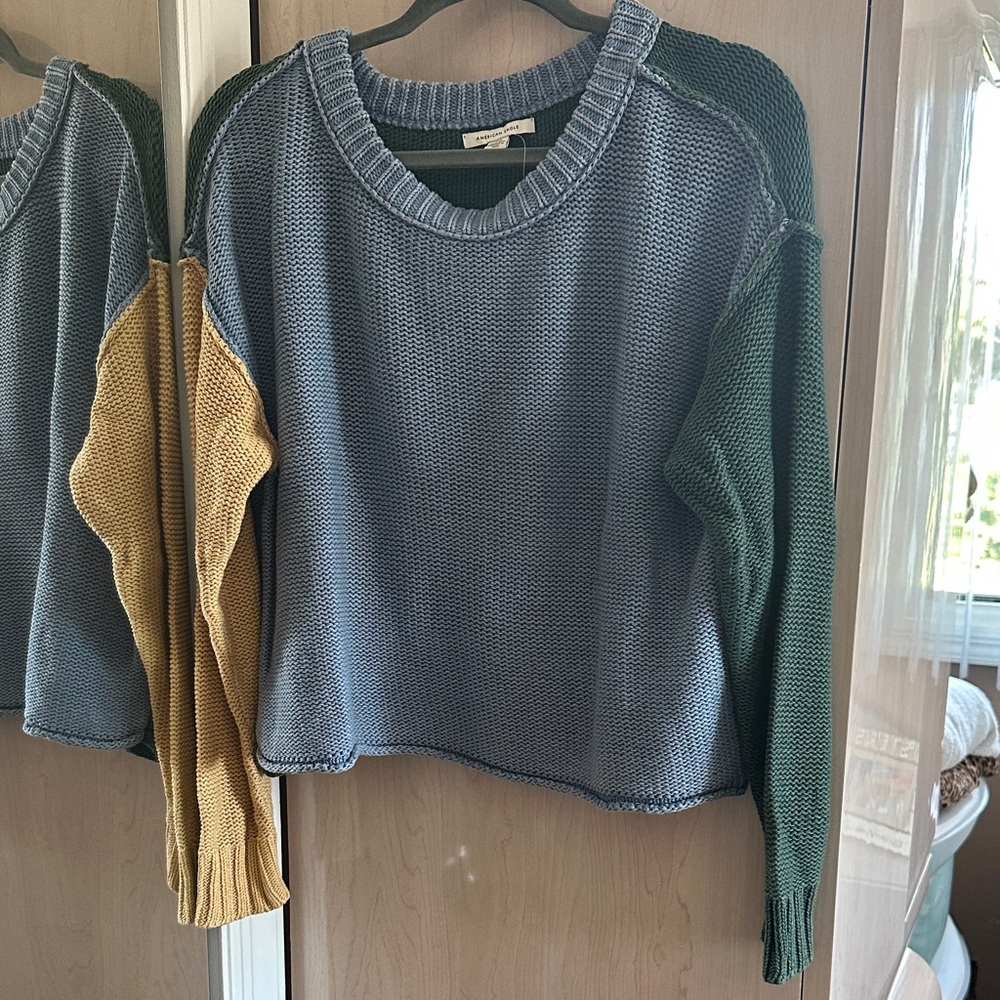 American Eagle Outfitters Blue, Green, and Yellow Crew Neck Sweater